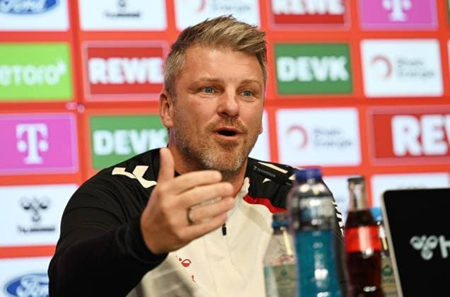 23.10.2025, xophax, Fussball 1.Bundesliga Saison 2025 2026 1.FC Köln Pressekonferenz vor dem Dortmund Spiel Trainer Lukas Kwasniok ( 1.FC Köln ) Köln