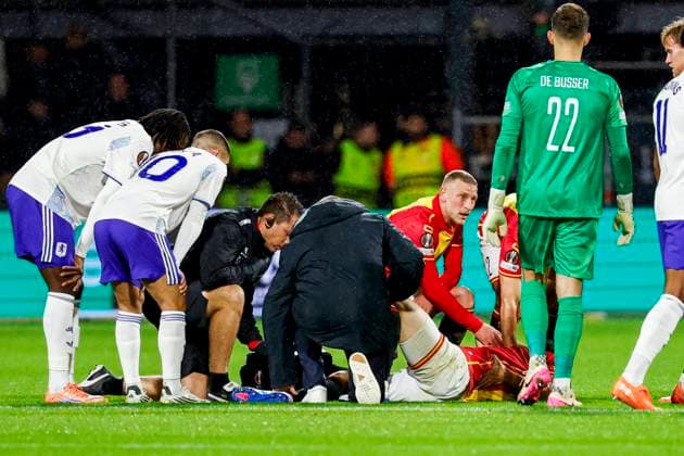 Gerrit Nauber of Go Ahead Eagles in medical treatment due to injury Go Ahead Eagles v Aston Villa FC, UEFA Europa League 2025 26 League Phase MD3, Go Ahead Eagles v Aston Villa FC, Stadion De Adelaarshorst, October 23, 2025, Deventer, Netherlands.