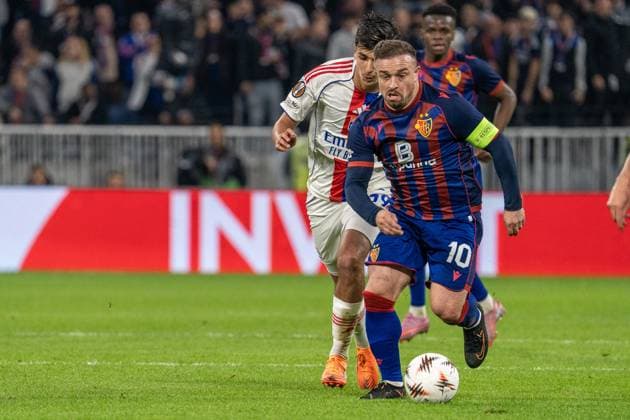 Lyon, France, October 23th 2025 Xherdan Shaqiri (10 Basel) heads the ball during the Europa League football match between Olympique Lyon and FC Basel 1893 at OL Stadium in Lyon, France. Pascal von Büren (Pascal von Büren SPP) Copyright: xPascalxvonxBürenx xSPPx spp-en-PaVoBSp-PAVO_Lyon-11