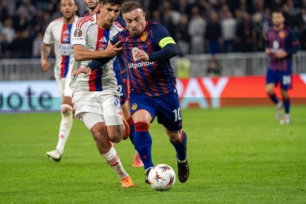 Lyon, France, October 23th 2025 Xherdan Shaqiri (10 Basel) heads the ball during the Europa League football match between Olympique Lyon and FC Basel 1893 at OL Stadium in Lyon, France. Pascal von Büren (Pascal von Büren SPP) Copyright: xPascalxvonxBürenx xSPPx spp-en-PaVoBSp-PAVO_Lyon-12