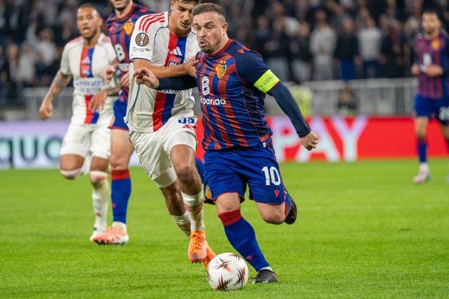 Lyon, France, October 23th 2025 Xherdan Shaqiri (10 Basel) heads the ball during the Europa League football match between Olympique Lyon and FC Basel 1893 at OL Stadium in Lyon, France. Pascal von Büren (Pascal von Büren SPP) Copyright: xPascalxvonxBürenx xSPPx spp-en-PaVoBSp-PAVO_Lyon-10