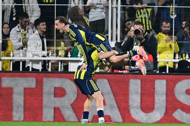 Fenerbahce v Stuttgart - UEFA Europa League ISTANBUL, TURKIYE - OCTOBER 23: Kerem Akturkoglu of Fenerbahce celebrates with his teammate after he scores a goal during the UEFA Europa League Week 3 match between Fenerbahce and Stuttgart at Chobani Stadium in Istanbul, Turkiye, on October 23, 2025. Oguz Yeter Anadolu Istanbul Turkey. Editorial use only. Please get in touch for any other usage.  Copyright: x2025xAnadoluxOguzxYeterx