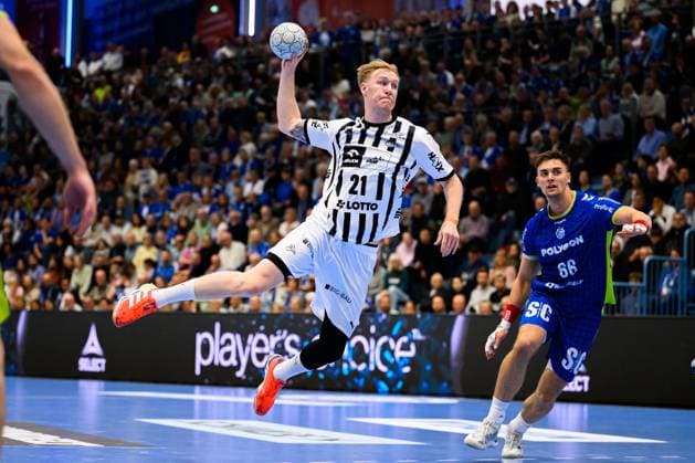 Gummersbach: HBL- 25 26 - VfL Gummersbach - THW Kiel Eric Johansson (THW Kiel) Gummersbach Schwalbe Arena Deutschland