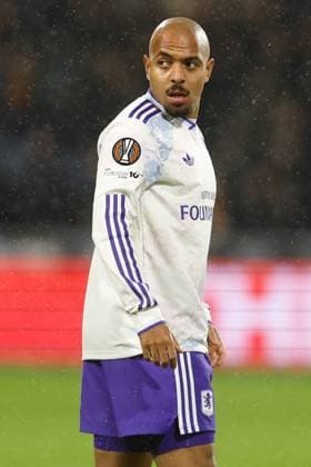 DEVENTER , 23-10-2025 , Stadium De Adelaarshorst , season 2025 2026 , UEFA Europa League League phase . match between Go Ahead Eagles and Aston Villa, Picture shows Aston Villa player Donyell Malen Go Ahead Eagles - Aston Villa  x31654835x Copyright: