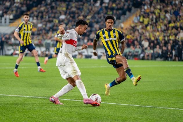 Tiago Tomas (VfB Stuttgart), Flanke, TUR, Fenerbahce Istanbul vs. VfB Stuttgart, Fussball, UEFA Europa League, Spieltag 3, Spielzeit 2025 2026, 23.10.2025, TUR, Fenerbahce Istanbul vs. VfB Stuttgart, Fussball, UEFA Europa League, Spieltag 3, Spielzeit 2025 2026, 23.10.2025, Istanbul Copyright: xEibner-Pressefoto EdwardxCheungx EP_ECG
