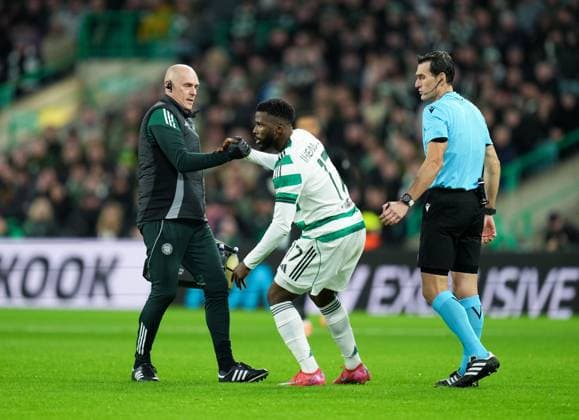Kelechi Iheanacho of Celtic is helped to his feet before walking off injured in 3rd minute of the match. Celtic v Sturm Graz, UEFA Europa League, Group Stage, Football, Celtic Park, Glasgow, Scotland, UK - 23 Oct 2025Glasgow Celtic Park United Kingdom EDITORIAL USE ONLY No use with unauthorised audio, video, data, fixture lists, club league logos or live services. Online in-match use limited to 120 images, no video emulation. No use in betting, games or single club league player publications. Copyright: xStuartxWallace Shutterstockx 15567786x