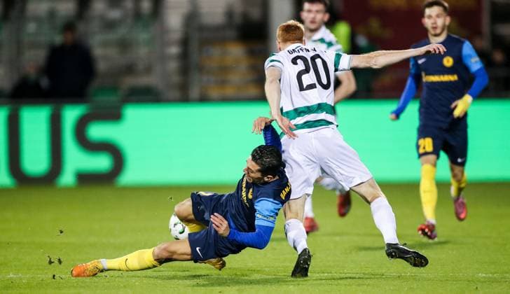 UEFA Europa Conference League Group Phase, Tallaght Stadium, Dublin 23 10 2025 Shamrock Rovers vs NK Celje Celje™s Juanjo Nieto and Rory Gaffney of Rovers Juanjo Nieto and Rory Gaffney 23 10 2025  Copyright: x INPHO NickxElliottx JJJJ9555