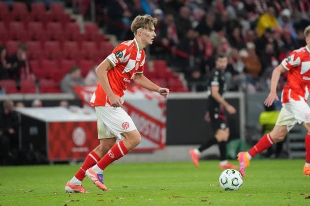 Kacper Potulski (1. FSV Mainz 05, 48) - 23.10.2025 1. FSV Mainz 05 vs. Zrinjski Mostar, MEWA Arena, Europa Conference League