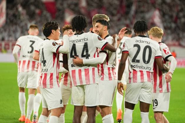 UEFA Europa League: SC Freiburg vs FC Utrecht, 24.09.2025 Vincenzo Grifo (SC Freiburg, 32) celebrating his goal to make it 2–0 UEFA Europa League: SC Freiburg vs FC Utrecht, Europa-Park-Stadion, 24.09.2025 Copyright: xBEAUTIFULxSPORTS Boscox