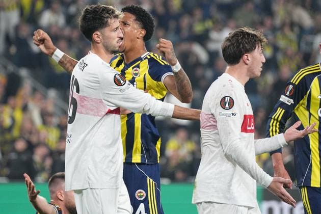 ISTANBUL, TURKEY - OCTOBER 23: of Fenerbahce SK and of Stuttgart during the UEFA Europa League 2025 26 League Phase MD3 match between Fenerbahce SK and VfB Stuttgart at Chobani Stadium on October 23, 2025 in Istanbul, Turkey. Ä±STNBUL Turkey Copyright: xSeskimphotox Fbahce-Stuttgart-231025 (43)