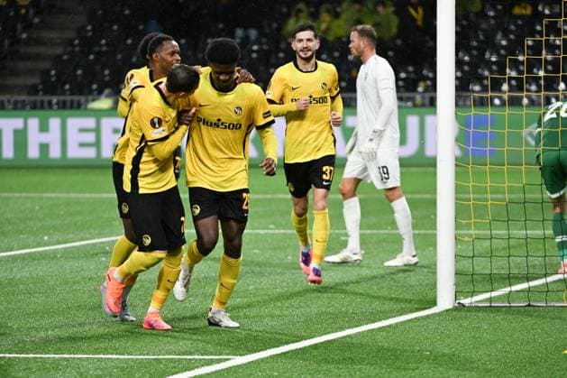 BERN, SWITZERLAND - OCTOBER 23: Chris Bedia of Young Boys c) celebrating his goal 3:1 during the UEFA Europa League 2025 26 League Phase MD3 match between BSC Young Boys and PFC Ludogorets 1945 at Stadion Wankdorf on October 23, 2025 in Bern, Switzerland. Bern Stadion Wankdorf Bern Switzerland Copyright: xJustPictures.ch ManuelxWinterbergerx jp-en-EuSpIm-MWI--4411