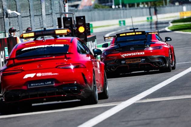 F1 - MEXICO CITY GRAND PRIX 2025 FIA Mercedes-AMG GT Black Series Safety Car and FIA Mercedes-AMG GT 63 S 4MATIC+ Medical Car during the 2025 Formula 1 Mexico City Grand Prix, 20th round of the 2025 FIA Formula One World Championship, WM, Weltmeisterschaft from October 24 to 26, 2025 on the Autodromo Hermanos Rodriguez, in Mexico City, Mexico - Mexico CityMexico  Copyright: xFLORENTxGOODENx