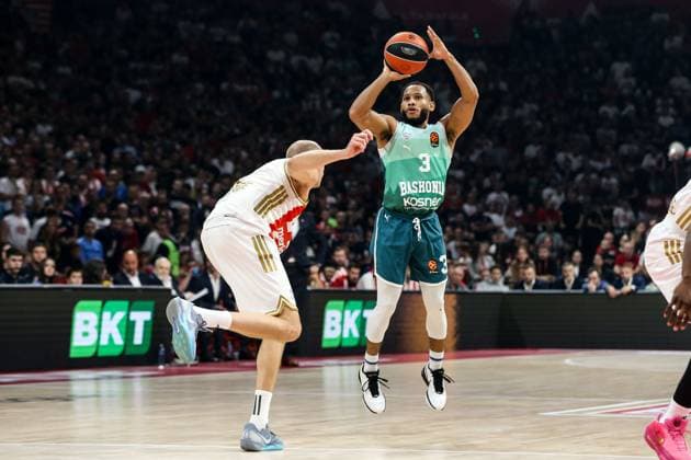 KK Crvena zvezda v Saski Baskonia - EuroLeague BELGRADE, SERBIA - OCTOBER 23: Markquis Morris Nowell of Saski Baskonia in action during Turkish Airlines EuroLeague basketball match between KK Crvena zvezda and Saski Baskonia at the Belgrade Arena in Belgrade, Serbia on October 23, 2025. Filip Stevanovic Anadolu Belgrade Serbia. Editorial use only. Please get in touch for any other usage.  Copyright: x2025xAnadoluxFilipxStevanovicx