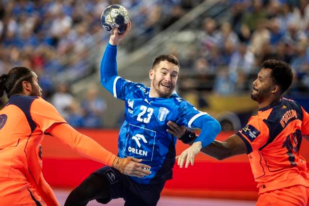 EHF Champions League - Orlen Wisla Plock v FC Barcelona, Barca Luis Diogo Da Sousa Frade, Miha Zarabec, Timothey N™Guessan during the match EHF Champions League Men match between Orlen Wisla Plock and FC Barcelona in Plock, Poland on October 23, 2025.NO SALES POLAND Plock Poland  Copyright: xAndrzejxIwanczukx originalFilename:iwanczuk-ehfchamp251023_npqOj.jpg