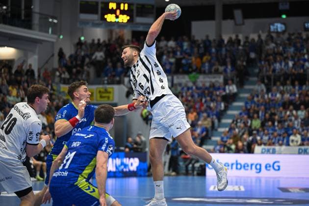 Deutschland, Handball, 1. Bundesliga DAIKIN HBL, 10. Spieltag, 2025 2026, VfL Gummersbach vs THW Kiel, 23.10.2025, SCHWALBE Arena, Gummersbach, Deutschland, Harald Reinkind (THW Kiel, 6) wirft aufs Tor Copyright: xMarkusxVerwimpx