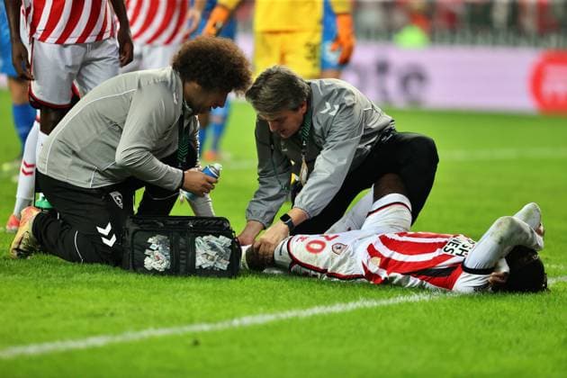 Samsunspor v Dynamo Kyiv - UEFA Europa Conference League SAMSUN, TURKIYE - OCTOBER 23: Tanguy Coulibaly (70) of Samsunspor gets injured during the UEFA Europa Conference League week 2 match between Samsunspor and Dynamo Kyiv at New May 19 Stadium in Samsun, Turkiye on October 23, 2025. Veysel Altun Anadolu Samsun Turkey. Editorial use only. Please get in touch for any other usage.  Copyright: x2025xAnadoluxVeyselxAltunx