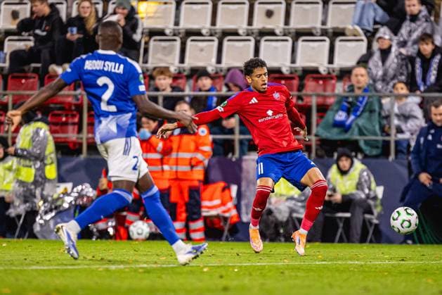 Olomuniec 23.10.2025 Pilka nozna Liga Konferencji UEFA sezon 2025 2026 kolejka 2 mecz: Sigma Olomuniec - Rakow Czestochowa nz. Adriano Amorim, Abdoulaye Sylla --- Olomouc, Football UEFA Conference League season 2025 2026 round 2 match: Sigma Olomouc - Rakow Czestochowa op. Adriano Amorim, Abdoulaye Sylla Fot. Rafal Baranski Arena Akcji NEWSPIX.PL --- newspix.pl 