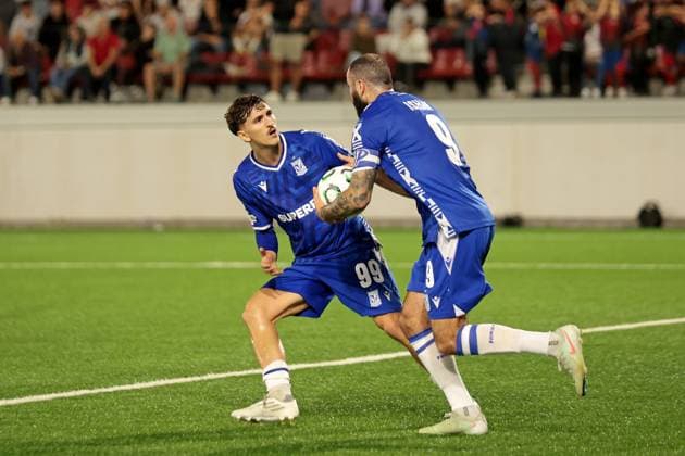 2025.10.23 Gibraltar Pilka nozna , UEFA Liga Konferencji sezon 2025 26 Lincoln Red Imps - Lech Poznan N z Pablo Rodriguez, Mikael Ishak, radosc po bramce na 1-1, gol, bramka Foto Henryk Lipinski PressFocus 2025.10.23 Gibraltar Football , UEFA Conference League , 2025 2026 season Lincoln Red Imps - Lech Poznan Pablo Rodriguez, Mikael Ishak, radosc po bramce na 1-1, gol, bramka Credit: Henryk Lipinski PressFocus NEWSPIX.PL --- newspix.pl 