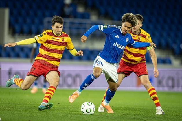 2025.10.23 Strasbourg Liga Konferencji UEFA kolejka 2 sezon 2025 2026 Racing Strasbourg - Jagiellonia Bialystok Nz Leon Flach Felix Lemarechal Foto Sathire KELPA ArenaAkcji 2025.10.23 Strasbourg football UEFA Conference League round 2 season 2025 2026 match Racing Strasbourg - Jagiellonia Bialystok Credit: Sathire KELPA ArenaAkcji NEWSPIX.PL --- newspix.pl 