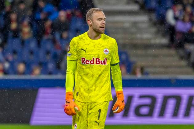 Salzburg, Österreich 23. Oktober 2025: Europa League - 2025 2026 - RB Salzburg vs. Frencvaros Budapest Im Bild: Torhüter Alexander Schlager (RB) unzufrieden auf dem Spielfeld. Red Bull Arena Bayern Copyright: xFotostandx xSchäferx
