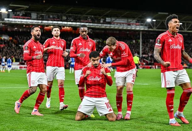 23rd October 2025; The City Ground, Nottingham, England; UEFA Europa League Football, Nottingham Forest versus Porto; Morgan Gibbs-White of Nottingham Forest celebrates with his team after scoring in the 19th minute make the score 1-0  GodfreyxPitt