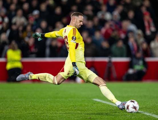23rd October 2025; The City Ground, Nottingham, England; UEFA Europa League Football, Nottingham Forest versus Porto; Matz Sels of Nottingham Forest takes a goal kick  GodfreyxPitt