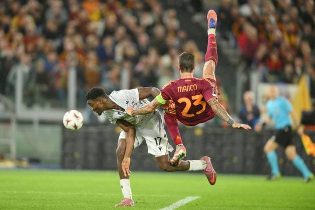 AS Roma v Viktoria Plzen - UEFA Europa League ROME, ITALY - OCTOBER 23: Gianluca Mancini (23) of AS Roma in aciton during the Europa League match between AS Roma and Viktoria Plzen Stadio Olimpico on October 23,2025 in Rome, Italy. Claudio Pasquazi Anadolu Rome Italy. Editorial use only. Please get in touch for any other usage.  Copyright: x2025xAnadoluxClaudioxPasquazix