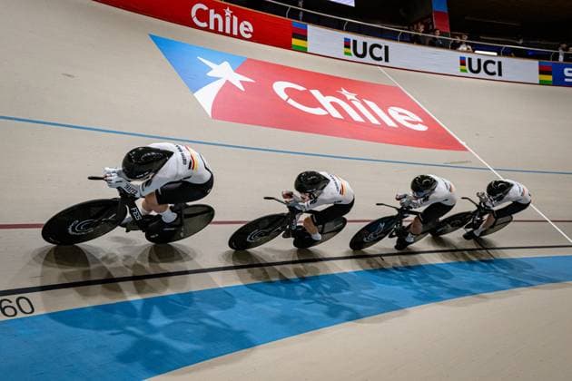 BRÄUTIGAM Messane, BRAUßE Franziska, KLEIN Lisa, SÜßEMILCH Laura: UCI Track cycling, Rad, Radsport, Bahnrad, Bahn World Championships 2025 BRÄUTIGAM Messane - BRAUßE Franziska - KLEIN Lisa - SÜßEMILCH Laura ( GER ) Germany Querformat - quer - horizontal - Landscape - Event Veranstaltung: UCI Track Cycling World Championships 2025 - Category Kategorie: Cycling - Track Cycling World Championships - Elite Women - Location Ort: South America Chile - Santiago de Chile - Velodromo Parque Penalolen Instituto - Discipline: Team Pursuit - Distance: 4000 m - Date Datum: 23.10.2025 Thursday Day 2 -