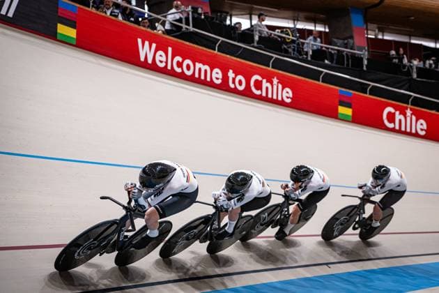 BRÄUTIGAM Messane, BRAUßE Franziska, KLEIN Lisa, SÜßEMILCH Laura: UCI Track cycling, Rad, Radsport, Bahnrad, Bahn World Championships 2025 BRÄUTIGAM Messane - BRAUßE Franziska - KLEIN Lisa - SÜßEMILCH Laura ( GER ) Germany Querformat - quer - horizontal - Landscape - Event Veranstaltung: UCI Track Cycling World Championships 2025 - Category Kategorie: Cycling - Track Cycling World Championships - Elite Women - Location Ort: South America Chile - Santiago de Chile - Velodromo Parque Penalolen Instituto - Discipline: Team Pursuit - Distance: 4000 m - Date Datum: 23.10.2025 Thursday Day 2 -