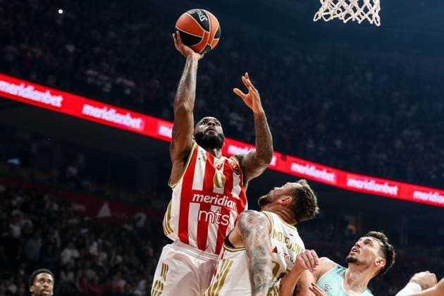 KK Crvena zvezda v Saski Baskonia - EuroLeague BELGRADE, SERBIA - OCTOBER 23: Codi Miller-McIntyre (0) of Crvena zvezda in action during the Turkish Airlines EuroLeague basketball match between KK Crvena zvezda and Saski Baskonia at the Belgrade Arena in Belgrade, Serbia on October 23, 2025. Filip Stevanovic Anadolu Belgrade Serbia. Editorial use only. Please get in touch for any other usage.  Copyright: x2025xAnadoluxFilipxStevanovicx