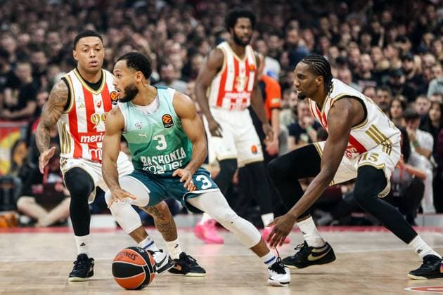 KK Crvena zvezda v Saski Baskonia - EuroLeague BELGRADE, SERBIA - OCTOBER 23: Markquis Nowell (3) of Saski Baskonia in action during the Turkish Airlines EuroLeague basketball match between KK Crvena zvezda and Saski Baskonia at the Belgrade Arena in Belgrade, Serbia on October 23, 2025. Filip Stevanovic Anadolu Belgrade Serbia. Editorial use only. Please get in touch for any other usage.  Copyright: x2025xAnadoluxFilipxStevanovicx