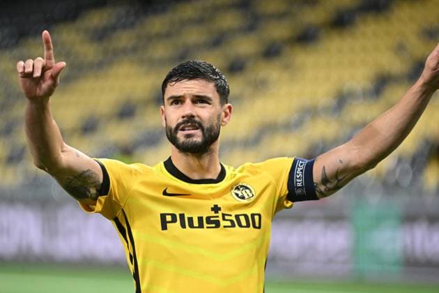 BERN, SWITZERLAND - OCTOBER 23: Loris Benito of Young Boys celebrating the victory during the UEFA Europa League 2025 26 League Phase MD3 match between BSC Young Boys and PFC Ludogorets 1945 at Stadion Wankdorf on October 23, 2025 in Bern, Switzerland. Bern Stadion Wankdorf Bern Switzerland Copyright: xJustPictures.ch ManuelxWinterbergerx jp-en-EuSpIm-MWI_4524