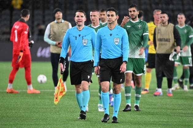 BERN, SWITZERLAND - OCTOBER 23: Referee Mohammad Al-Emara c) during the UEFA Europa League 2025 26 League Phase MD3 match between BSC Young Boys and PFC Ludogorets 1945 at Stadion Wankdorf on October 23, 2025 in Bern, Switzerland. Bern Stadion Wankdorf Bern Switzerland Copyright: xJustPictures.ch ManuelxWinterbergerx jp-en-EuSpIm-MWI_4450
