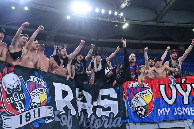 CALCIO - UEFA Europa League - AS Roma vs FC Viktoria Plzen Supporters of F.C. Vitoria Plzen at the end of the match of the UEFA Europa League phase day 3 football match between between A.S. Roma and F.C. Viktoria Plzen at the Olympic Stadium on October 23, 2025 in Rome, Italy. Rome Italy  Copyright: xIPAxSport ABACAx