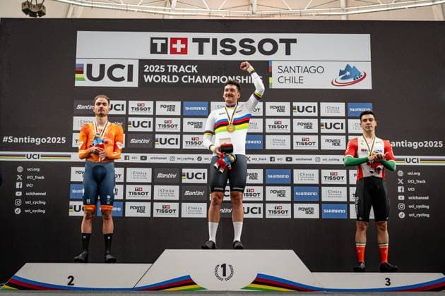 AUGENSTEIN Moritz: UCI Track cycling, Rad, Radsport, Bahnrad, Bahn World Championships 2025 AUGENSTEIN Moritz ( GER ) Germany Award Ceremony - Medal Ceremony - Podium - Querformat - quer - horizontal - Landscape - Event Veranstaltung: UCI Track Cycling World Championships 2025 - Category Kategorie: Cycling - Track Cycling World Championships - Elite Men - Location Ort: South America Chile - Santiago de Chile - Velodromo Parque Penalolen Instituto - Discipline: Scratch Race - Distance: 10 km - Date Datum: 23.10.2025 Thursday Day 2 -