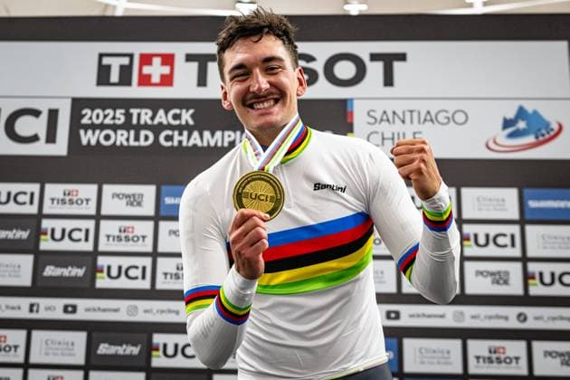 AUGENSTEIN Moritz: UCI Track cycling, Rad, Radsport, Bahnrad, Bahn World Championships 2025 AUGENSTEIN Moritz ( GER ) Germany Award Ceremony - Medal Ceremony - Podium - Querformat - quer - horizontal - Landscape - Event Veranstaltung: UCI Track Cycling World Championships 2025 - Category Kategorie: Cycling - Track Cycling World Championships - Elite Men - Location Ort: South America Chile - Santiago de Chile - Velodromo Parque Penalolen Instituto - Discipline: Scratch Race - Distance: 10 km - Date Datum: 23.10.2025 Thursday Day 2 -