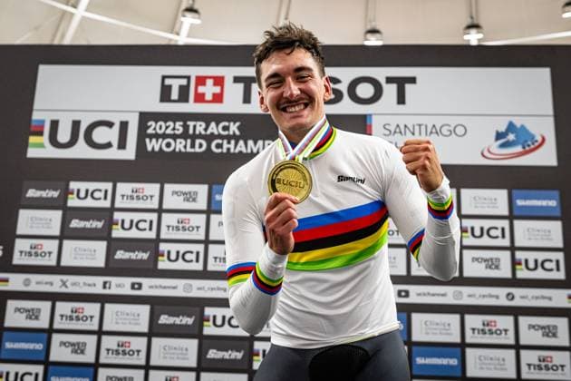 AUGENSTEIN Moritz: UCI Track cycling, Rad, Radsport, Bahnrad, Bahn World Championships 2025 AUGENSTEIN Moritz ( GER ) Germany Award Ceremony - Medal Ceremony - Podium - Querformat - quer - horizontal - Landscape - Event Veranstaltung: UCI Track Cycling World Championships 2025 - Category Kategorie: Cycling - Track Cycling World Championships - Elite Men - Location Ort: South America Chile - Santiago de Chile - Velodromo Parque Penalolen Instituto - Discipline: Scratch Race - Distance: 10 km - Date Datum: 23.10.2025 Thursday Day 2 -