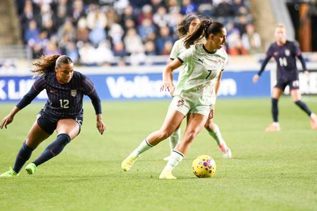 October 23, 2025, Chester, Pennsylvania, United States: Portugal player, FRANCISCA SOUSA (7) in action against USWNT player, MICHELLE COOPER(12) during their match at Subaru Park in Chester PA Chester United States - ZUMArf1_ 20251023_zaf_rf1_010 Copyright: xRickyxFitchettx