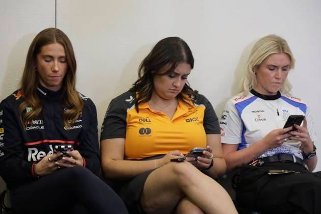 Clara Brugada, Mexico City Mayor, Officially Opens F1 Grand Prix Activities In Mexico City From right to left, female members of the Red Bull, McLaren, and Visa Cash teams attend a press conference, PK, Pressekonferenz prior to the F1 Grand Prix in Mexico City, Mexico, on October 23, 2025. The Grand Prix takes place from October 24 to October 26, 2025. Mexico City Mexico City Mexico Copyright: xGerardoxVieyrax originalFilename:vieyra-notitle251023_np6i3.jpg