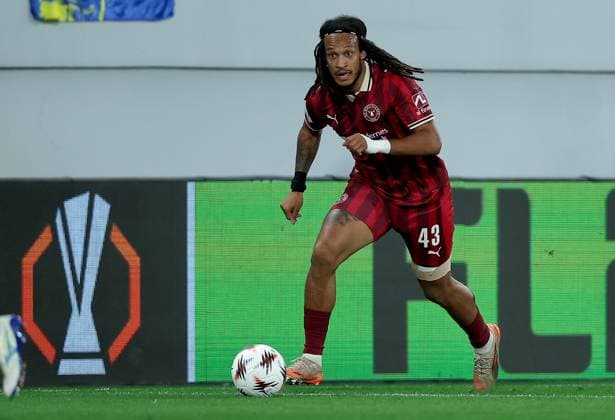 Maccabi Tel-Aviv v Midtjylland, UEFA Europa League 2025 2026 Backa Topola, Serbia. 23rd October 2025. Midtjylland s Kevin Mbabu during the UEFA Europa League football match between Maccabi Tel-Aviv and Midtjylland in Backa Topola, Serbia on Oct. 23, 2025. Backa Topola Serbia Copyright: xPedjaxMilosavljevic STARSPORTx x