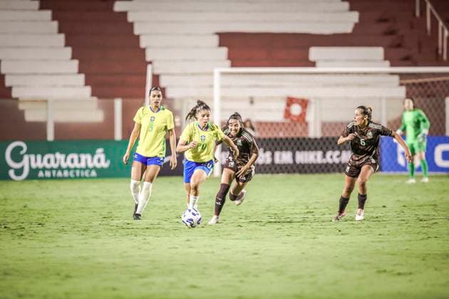 Amistoso Feminino Sub20 Brasil x México GOIÃ¢NIA, GO - 23.10.2025: AMISTOSO FEMININO SUB20 BRASIL X MÃ XICO - Friendly match between the Brazilian Women& 39;s Under-20 Team and the Mexican national team, Nationalteam held at the OnÃ sio Brasileiro Alvarenga Stadium in the city of Goiania GO, this Wednesday, 23rd. (Photo: Claudio Santos Fotoarena) x2829864x  ClaudioxSantos