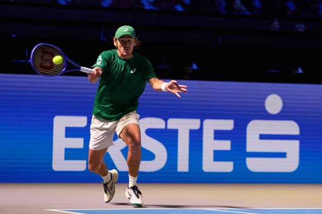 Alex de Minaur of Australia returns a forehand to Matteo Berrettini of Italy during the Quarter-finals match at Erste Bank Open 2025 at Wiener Stadthalle on October 24, 2025 in Vienna, Austria. (Photo by Camilla Stolen, Imago) Vienna Austria Copyright: xCamillaxStolenx L1073068