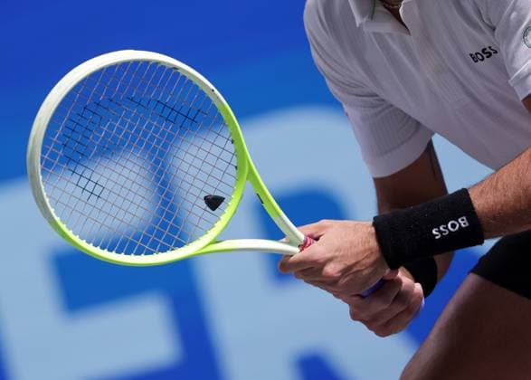 TENNIS - ATP, Tennis Herren Erste Bank Open VIENNA,AUSTRIA,24.OCT.25 - TENNIS - ATP World Tour, Erste Bank Open. Image shows the feature of a tennis racket.  GEPAxpictures xWalterxLuger