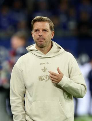 Gelsenkirchen, Veltins Arena, 24.10.25, GER, Herren, 2. Bundesliga, Saison 2025 - 2026, FC Schalke 04 - SV Darmstadt 98, Cheftrainer Florian Kohfeldt (SV Darmstadt 98) DFB DFL REGULATIONS PROHIBIT ANY USE OF PHOTOGRAPHS AS IMAGE SEQUENCES AND OR QUASI-VIDEO.