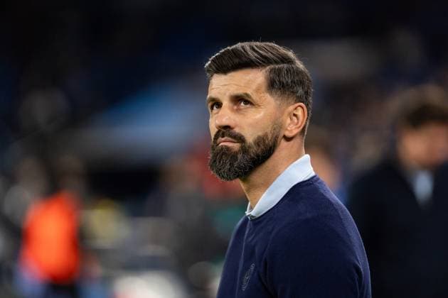 GER, 2. FBL, FC Schalke 04 vs SV Darmstadt 98 24.10.2025, Veltins-Arena, Gelsenkirchen, GER, 2. FBL, FC Schalke 04 vs SV Darmstadt 98 im Bild: Miron MusliÄ‡ Muslic (Chef-Trainer, FC Schalke 04)