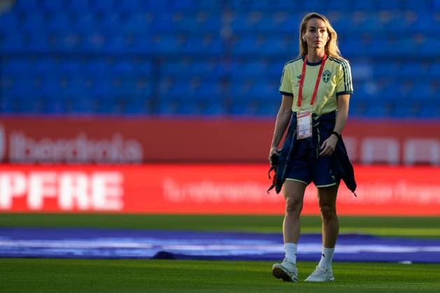 251024 Kosovare Asllani of Sweden ahead of the Women s Nations League semifinal football match between Spain and Sweden on October 24, 2025 in Malaga. Photo: Ludvig Thunman BILDBYRAN kod LT LT0735 fotboll football soccer fotball nations league uefa womens nations league spanien sverige sweden spain dam bbeng semifinal Copyright: LUDVIGxTHUNMAN BB251024LT005