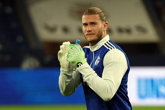 24.10.2025, xrekx, Fussball 2.Bundesliga, FC Schalke 04 - SV Darmstadt 98 v.l. Loris Karius (FC Schalke 04) (DFL DFB REGULATIONS PROHIBIT ANY USE OF PHOTOGRAPHS as IMAGE SEQUENCES and or QUASI-VIDEO) Gelsenkirchen