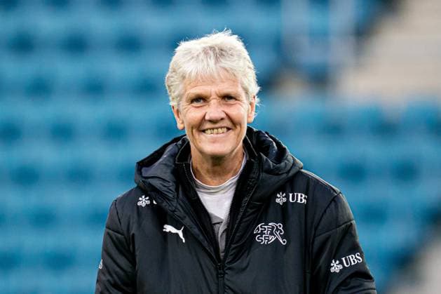 Lucerne, Switzerland, October 24th 2025 Pia Sundhage (Head Coach Switzerland) during the Womens International Friendly, Länderspiel, Nationalmannschaft match between Switzerland and Canada at Swissporarena, Lucerne, Switzerland. (Priscila Bütler SPP) Copyright: xPriscilaxBütlerx xSPPx spp-en-PrBSp-_A926655