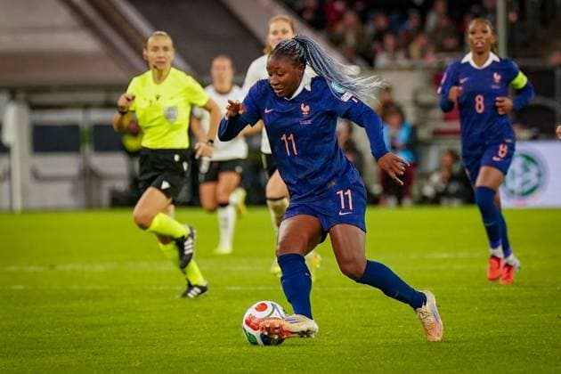 Fussball UEFA Womens Nations League 2024 25, Halbfinale - Deutschland vs Frankreich - Merkur Spiel-Arena (Düsseldorf): Kadidiatou Diani (Frankreich, 11) Copyright: xJOERANxSTEINSIEKx