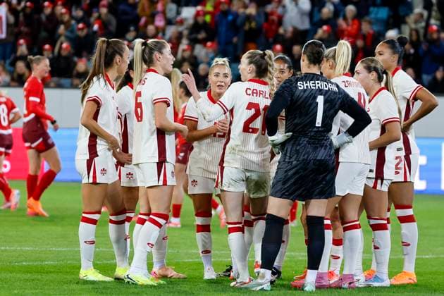 Kanada nach dem 1:0 , Schweiz, Frauen Fussball, Freundschaftsspiel, Schweiz vs. Kanada, 24.10.2025, Swissporarena, Luzern, Schweiz Luzern Swissporarena Kanton Luzern Schweiz Copyright: xGrantxHubbsx